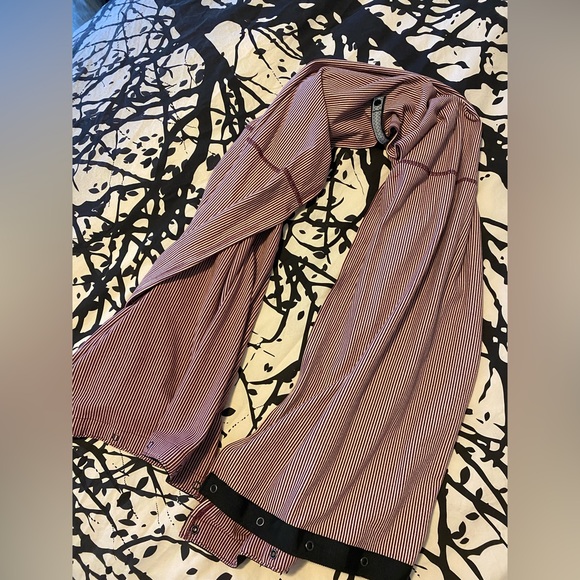 Lululemon “Vinyasa Scarf” in Tonka Stripe Red Grape/Minty Pink - Picture 7 of 7